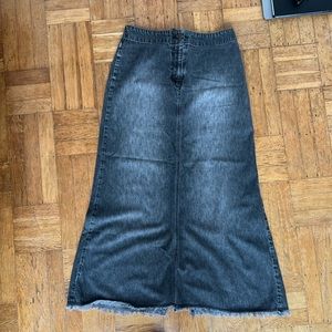 Super cute denim maxi skirt